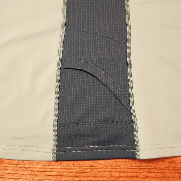 The North Face Flight Series Vapor Wick Hoodie 1/2 Zip Shirt - Picture 9 of 14